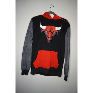 NBA Chicago Bulls Red &Black Men’s Medium Hoodie‎ Sweater